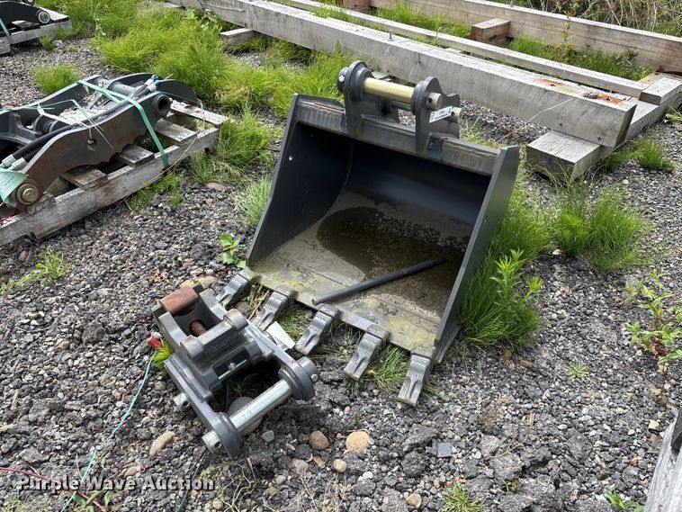 Excavator attachments - ET0691