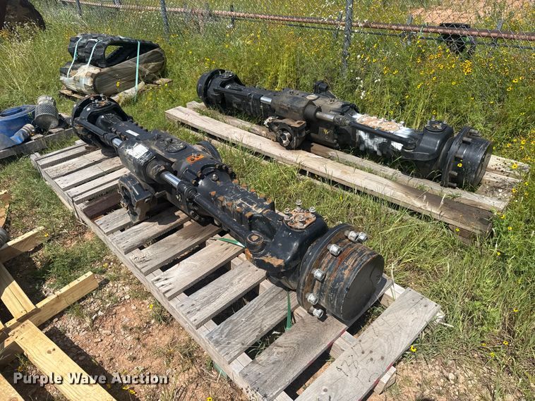 (2) Spicer 223/159 axles - ET6434