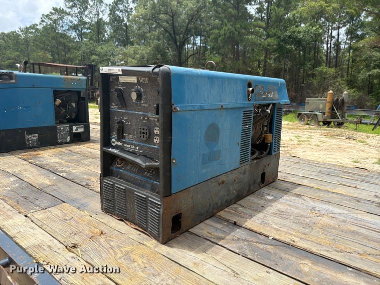 Miller Bobcat 225 welder/generator - EX3010