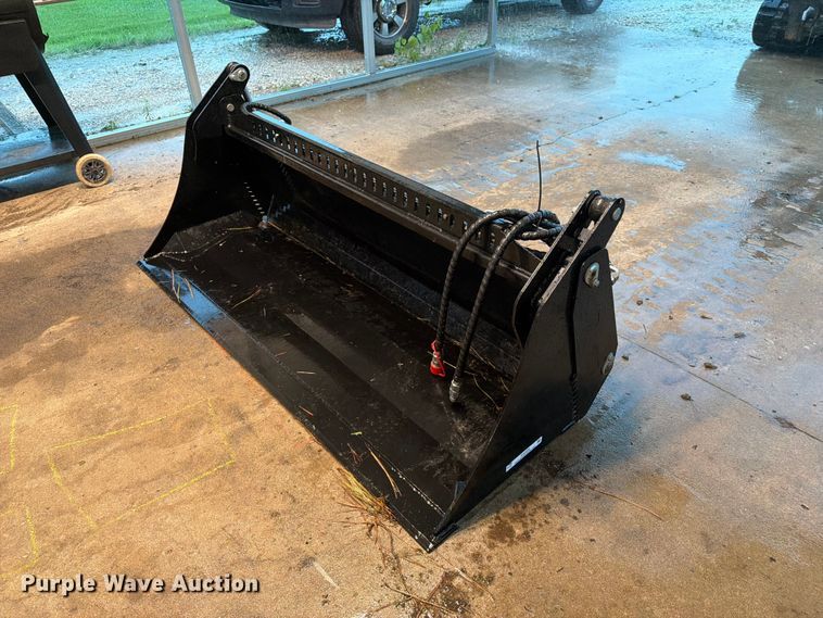 CAPTOK skid steer bucket - EX4000