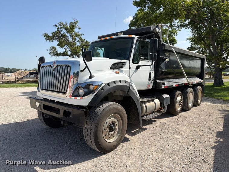 2019 International WorkStar 7600 dump truck - EX4009