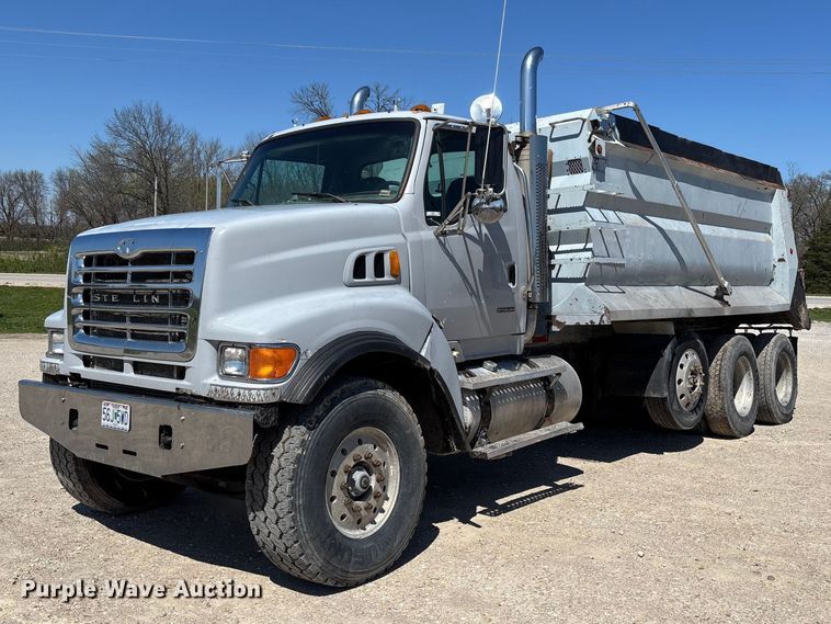 2007 Sterling L9500 dump truck - FB3375