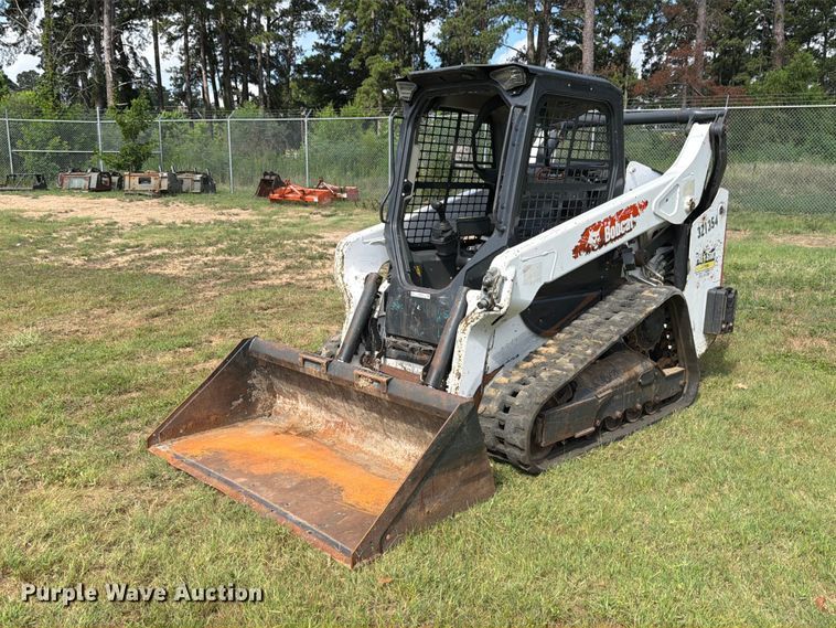 2021 Bobcat T66 tracked skid steer loader - FB8250