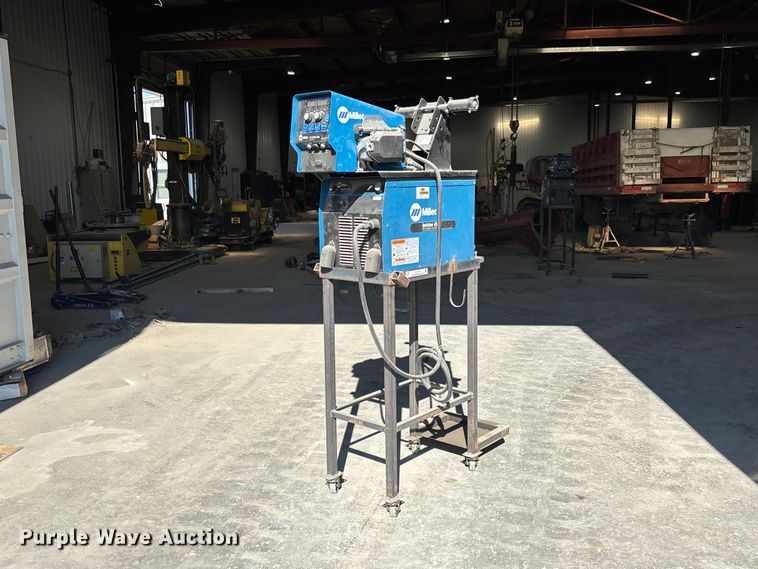 Miller Invision 456P welder/generator - FC1710