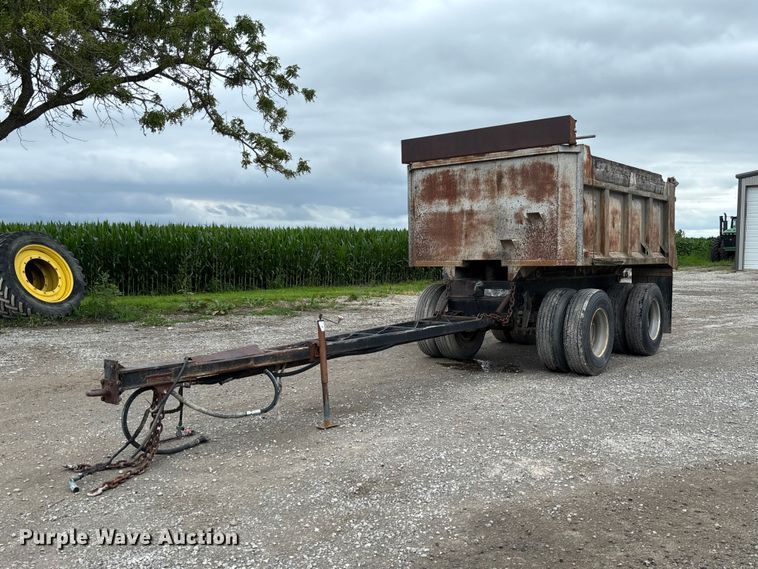 1979 end dump pup trailer - FC1756