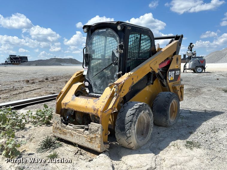 2019 Caterpillar 262D skid steer loader - FC1832