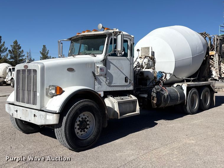 2011 Peterbilt 365 ready mix truck - FC2437