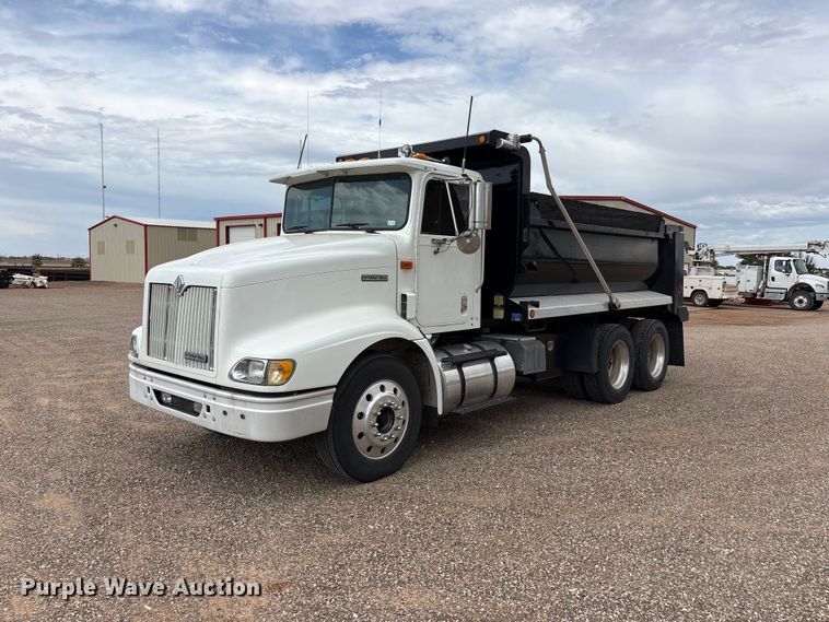 1999 International 9100 dump truck - FC2476