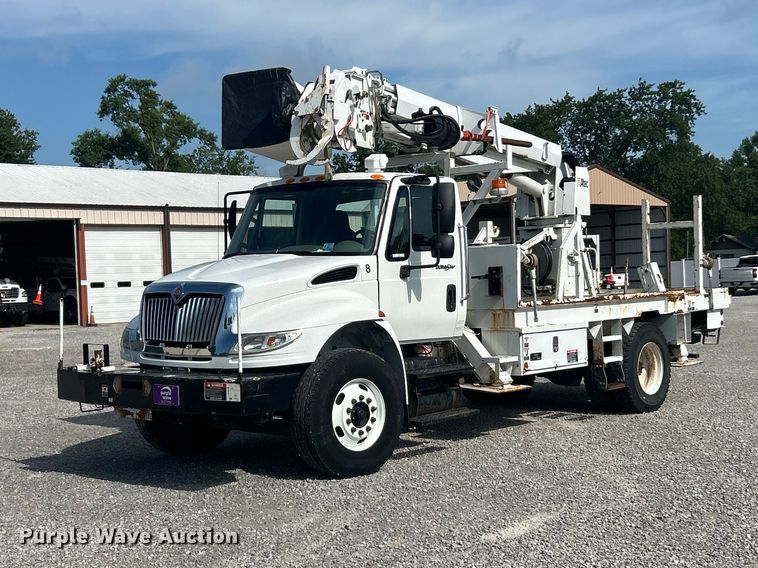 2012 International 4400 digger derrick truck - FC2834