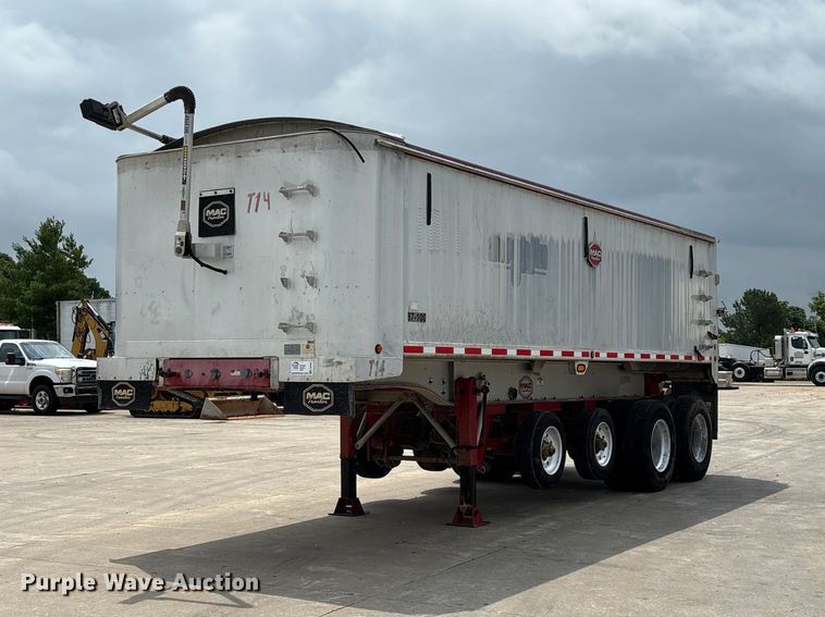2011 MAC Trailer Manufacturing end dump trailer - FG0492