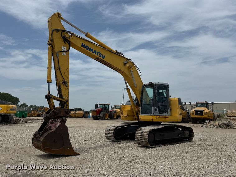 2005 Komatsu PC228US-3N0 excavator - NJ9191