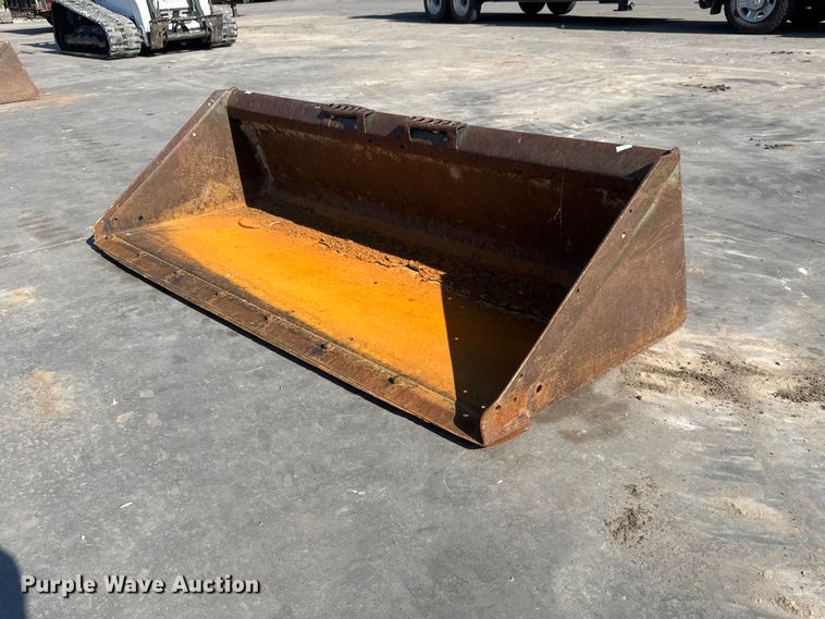 Bobcat skid steer bucket - NJ9220