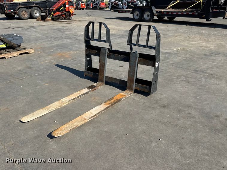 Bobcat Pallet Fork HD skid steer pallet forks - NJ9225
