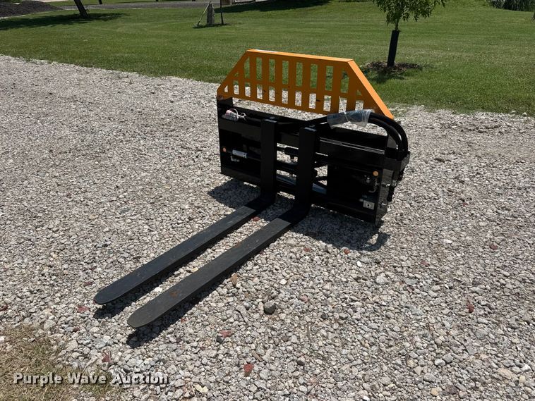2025 Wolverine PFA-11-3300G skid steer forks - NJ9234