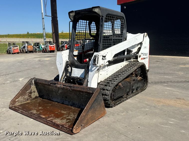 2016 Bobcat T550 tracked skid steer loader - NJ9247