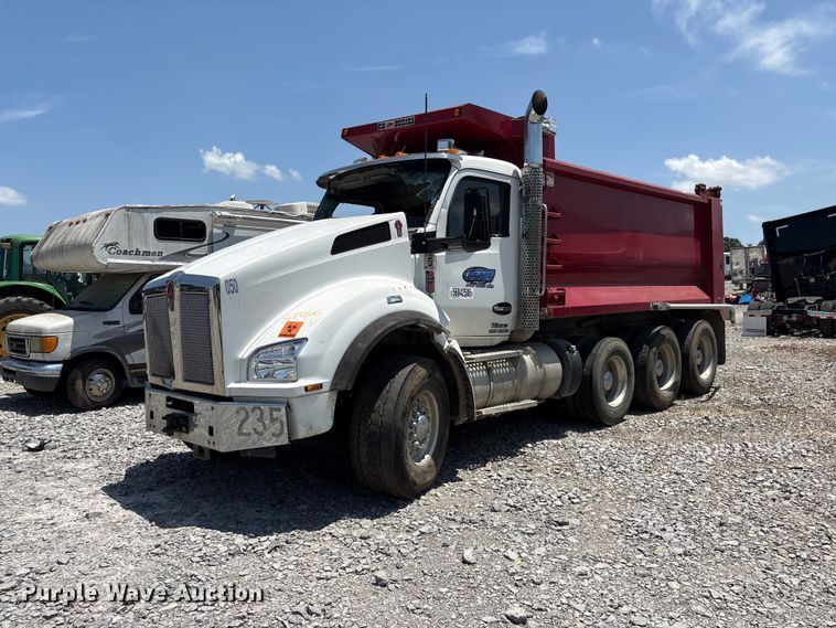 2024 Kenworth T880 dump truck - YA3920