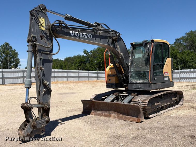2017 Volvo ECR145EL excavator - YA3958