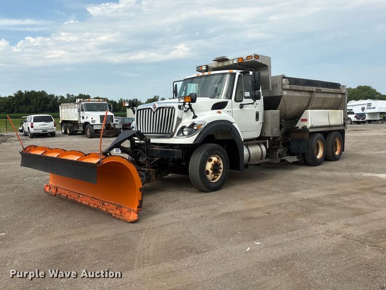 2013 International Workstar 7600 dump truck - DO5274