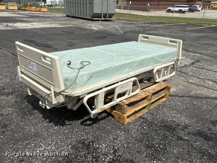 Hill-Rom Advance 1000 hospital bed - DO5295