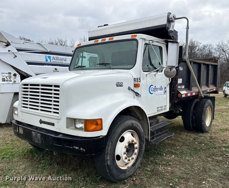 2000 International 4700 dump truck - EC4505