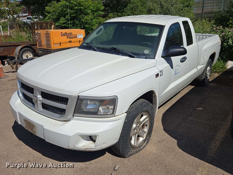2011 Dodge Dakota Ext. Cab pickup truck - ER1771