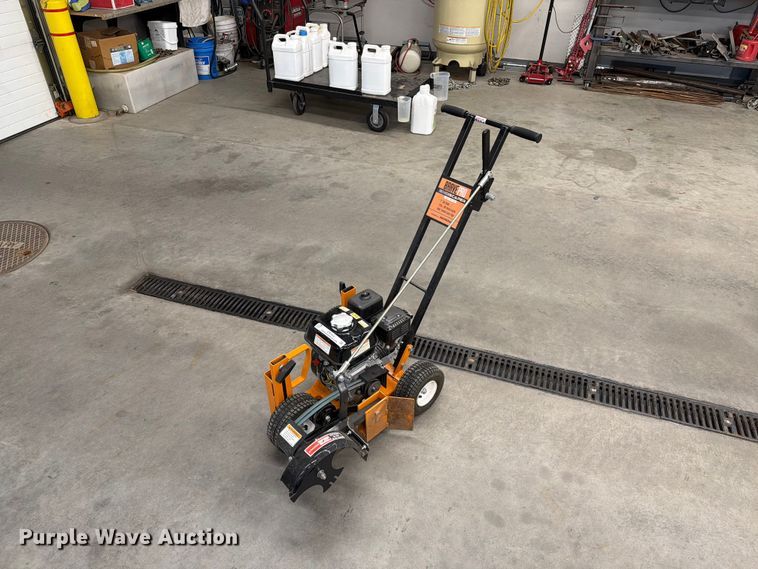 2023 Brave BRPE110H edger - ER1852