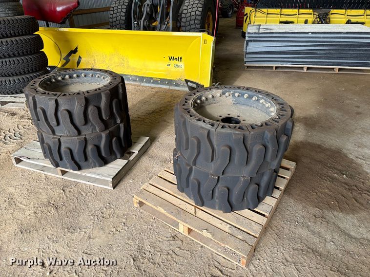 Evolution Wheel 14x17.5 skid steer tires - ER1857