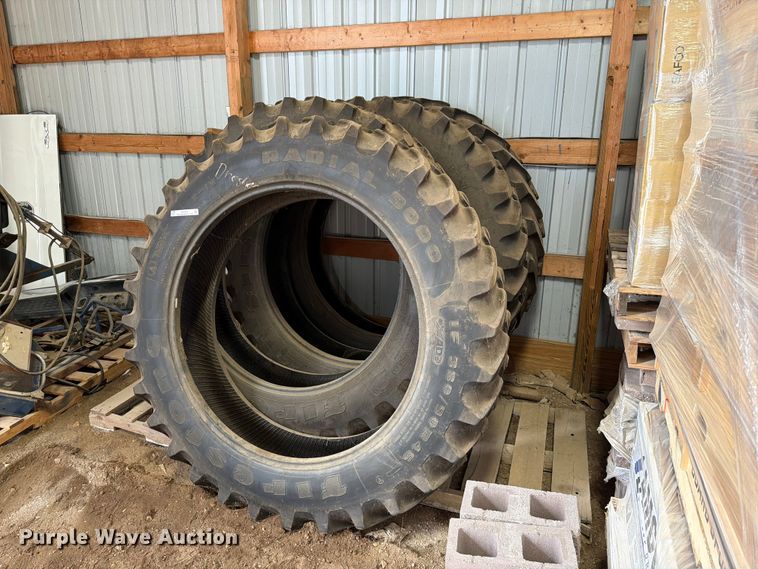 Firestone Radial 9000 tires - ER1858