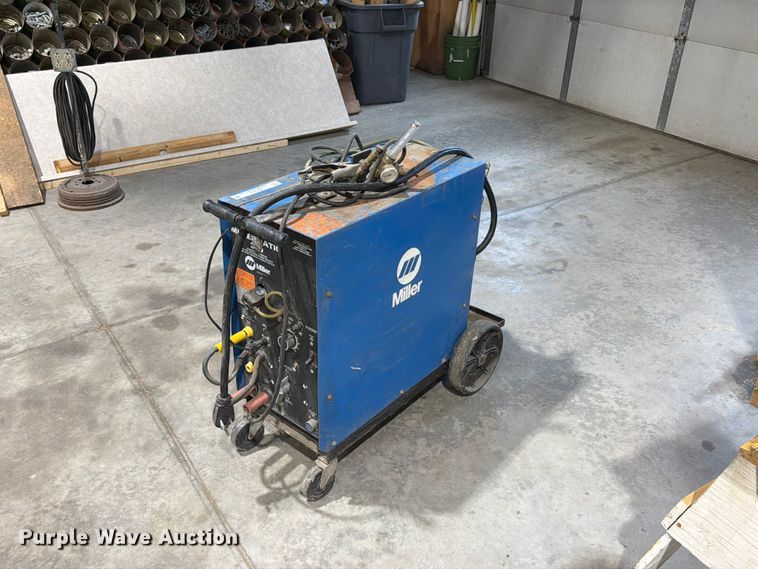 Miller Millermatic 200 welder - ER1879