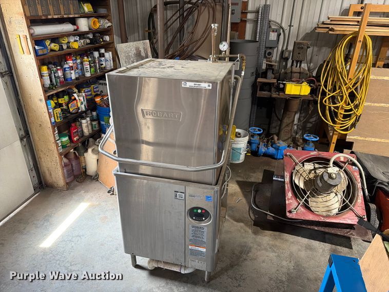 Hobart AM15 dish washer - ER1881