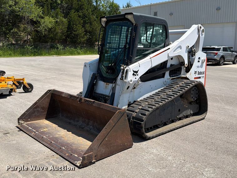2014 Bobcat T750 tracked skid steer loader - EV2314