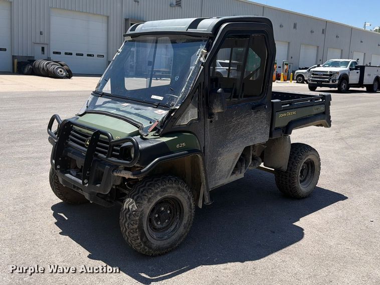 2016 John Deere 625i XUV Gator utility vehicle - EV2316