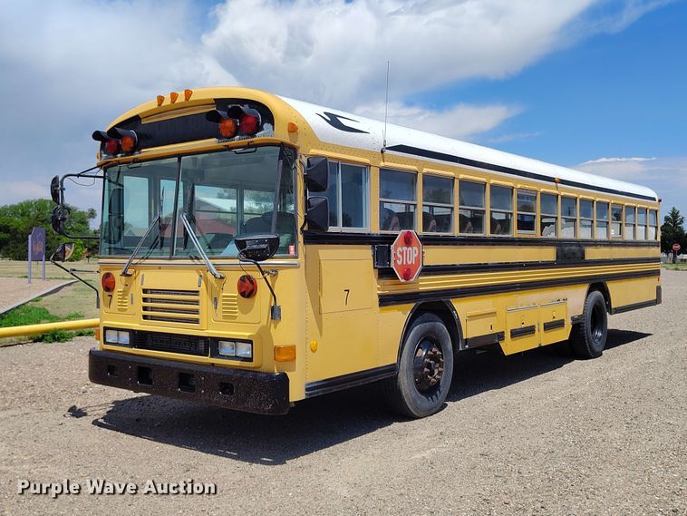 2001 Blue Bird All American school bus - EW1043