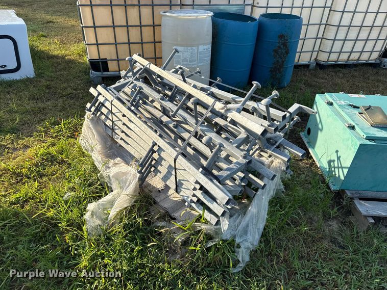 (20) antenna ladder sections - EX2029