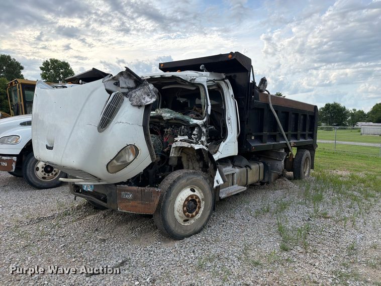 2011 Freightliner M2 dump truck - EX2540