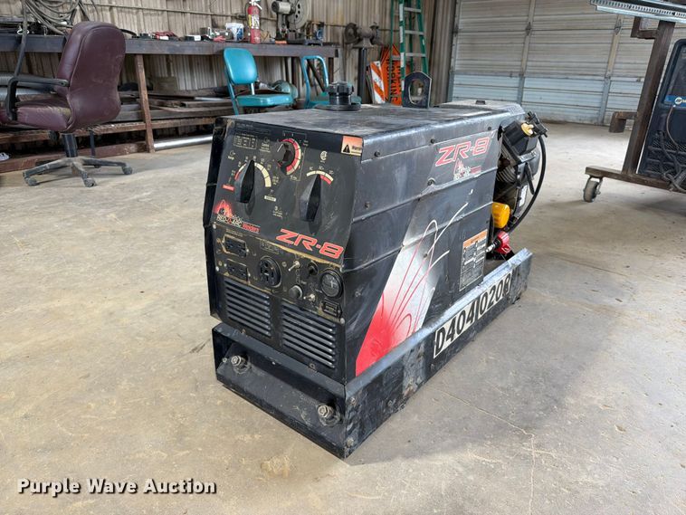 Red-D-Arc ZR-8 welder/generator - EX2541