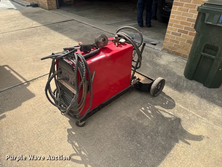 Lincoln Electric Wire-Matic 225 welder - FB5753