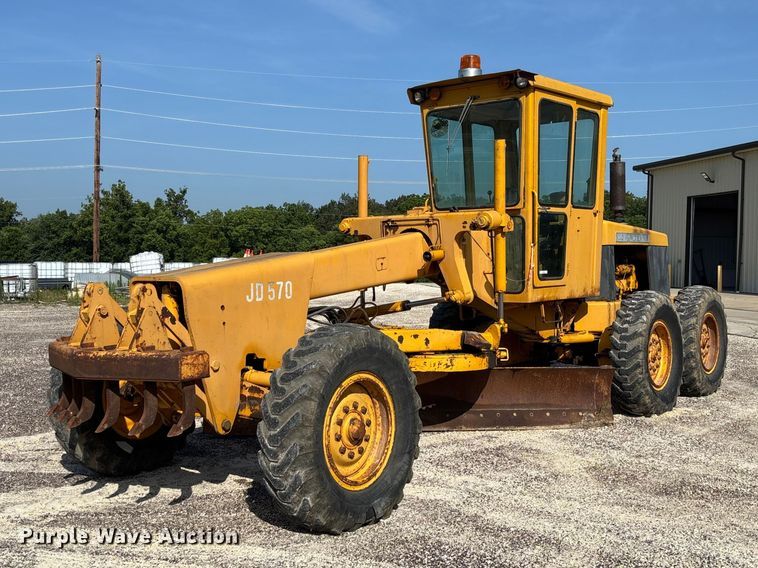 1968 John Deere 570 motor grader - FC1768