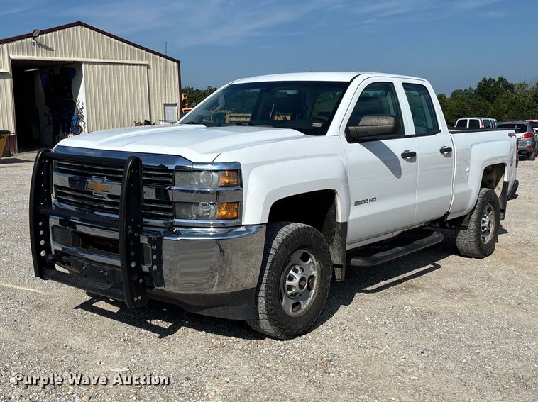 2016 Chevrolet Silverado 2500HD Ext. Cab pickup truck - FC1814