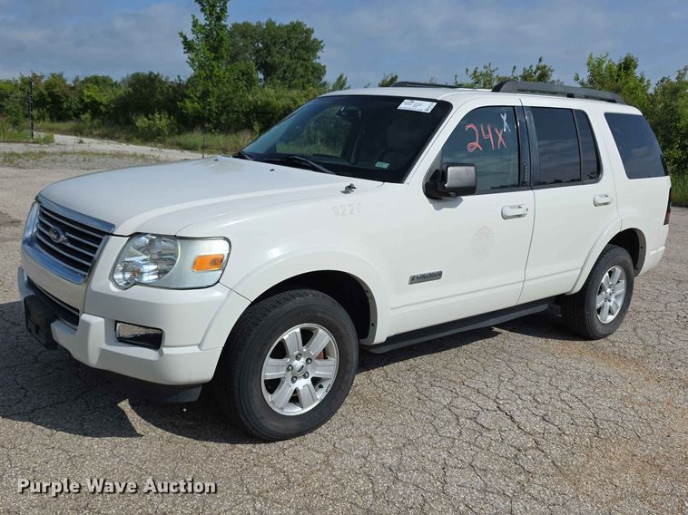 2008 Ford Explorer XLT SUV - FN5709