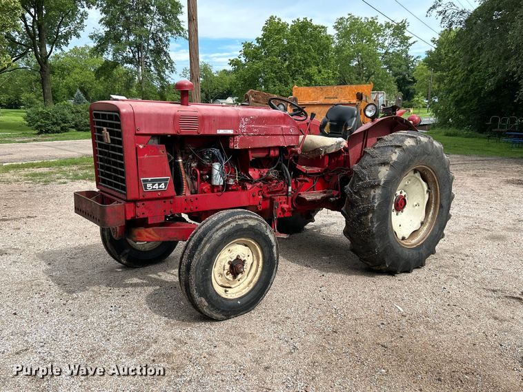 1970 International Harvester 544 Tractor - NM9821