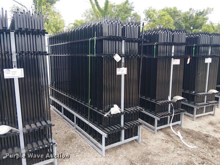 (22) Valley Pioneer F10 fence panels - EE1607