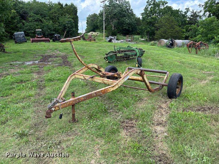 Tumble Bug  hay bale mover - EO4367