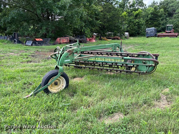 John Deere 662 hay rake - EO4368