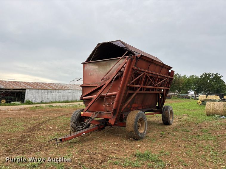 Richardton 770 silage dump wagon - EO4383