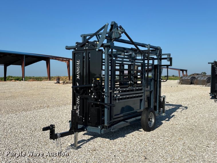 RBW Agricultural Rancher Manual livestock squeeze chute   - EO4385