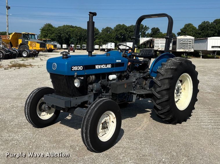 1998 New Holland 3930 tractor - ER3092
