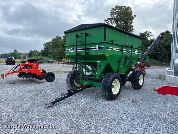 J&M 385SD gravity wagon - ER3097