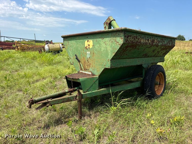 John Deere 68 grain cart - ET0079