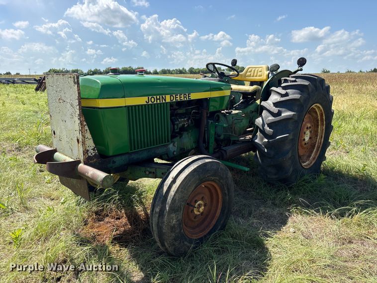 John Deere 2240 tractor - ET0083